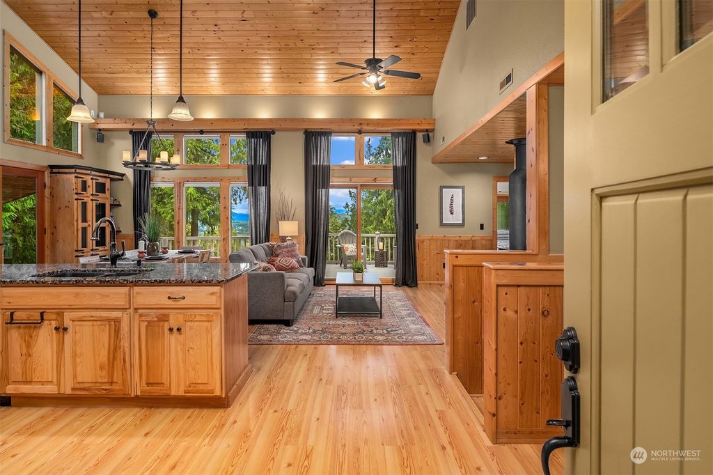 Photo of 10445 302nd Way NE, Carnation, WA 98014 (MLS # 2268639)