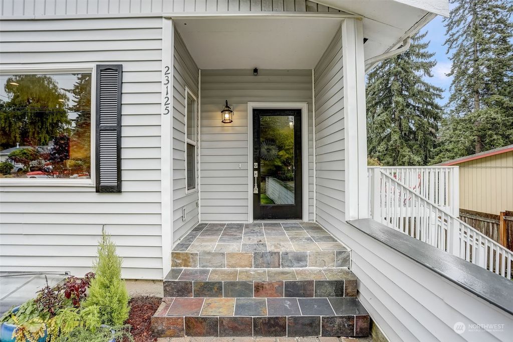 Photo of 23125 25th Avenue W, Brier, WA 98036 (MLS # 2165442)