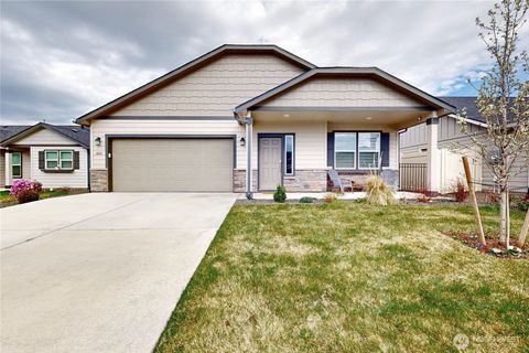 Photo of 1428 Pat Avenue, Walla Walla, WA 99362 (MLS # 2496320)