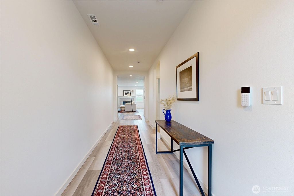 Photo of 1428 Pat Avenue, Walla Walla, WA 99362 (MLS # 2496320)