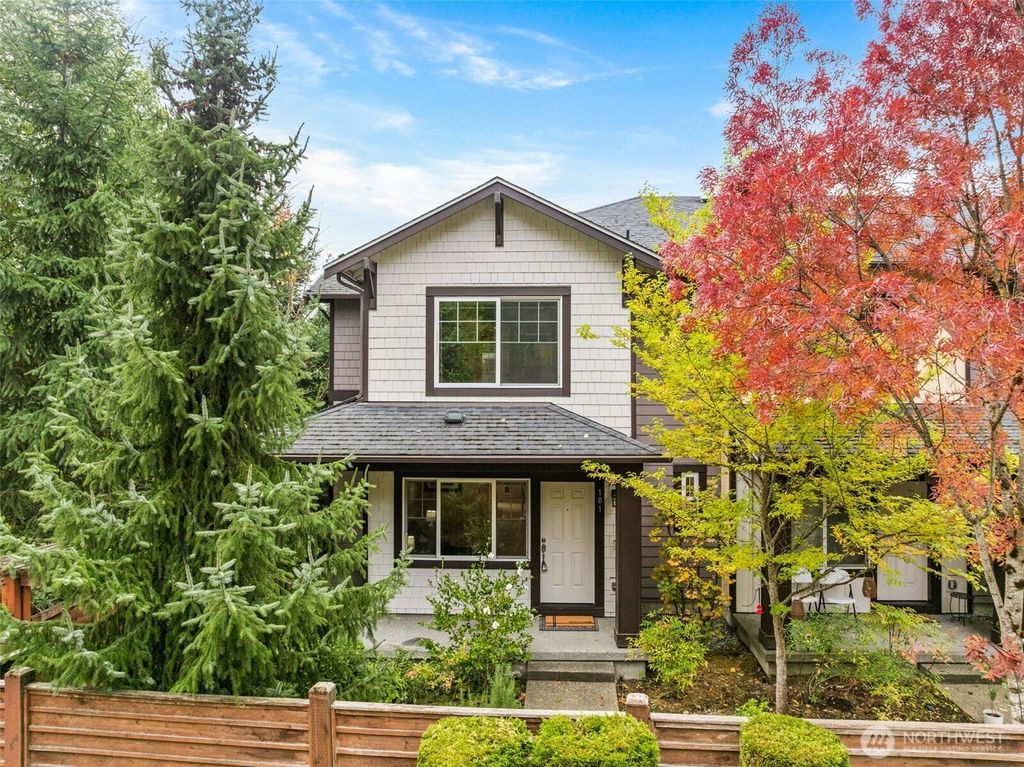 Photo of 10260 157th Place NE #101, Redmond, WA 98052 (MLS # 2448592)