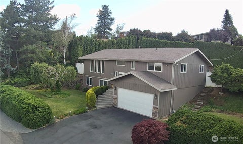 Photo of 7909 Englewood Crest Drive, Yakima, WA 98908 (MLS # 2531473)