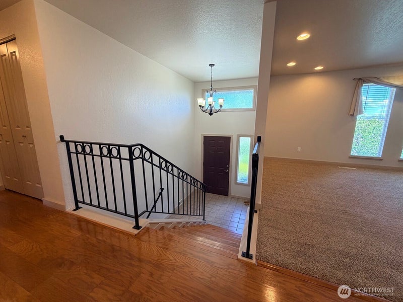 7909 Englewood Crest Drive