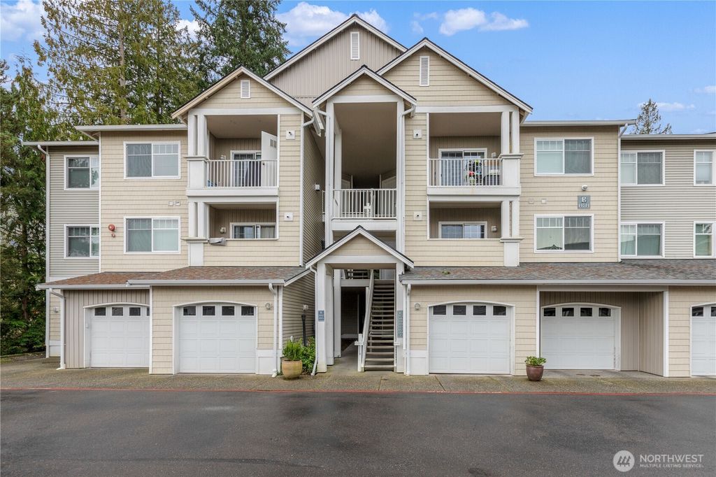 Photo of 14714 Admiralty Way #B102, Lynnwood, WA 98087 (MLS # 2474639)