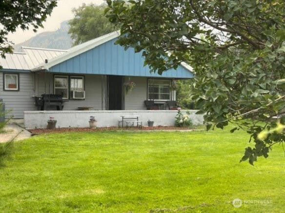 Photo of 595 SR 173, Brewster, WA 98812 (MLS # 2567707)