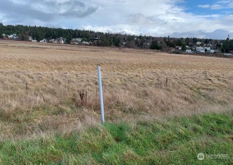 Photo of 0 Keystone Avenue, Coupeville, WA 98239 (MLS # 2053422)
