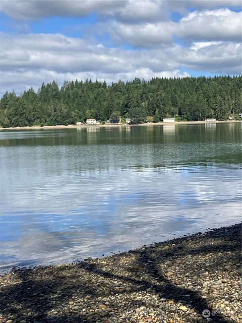 Photo of 7 E Swindlers Cove Road E, Shelton, WA 98584 (MLS # 2268334)