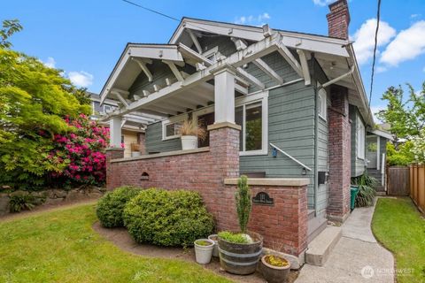 Photo of 111 N 49th Street, Seattle, WA 98103 (MLS # 2521685)