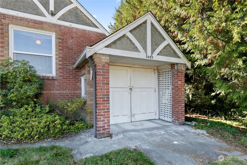 Photo of 1055 S 100th Street, Seattle, WA 98168 (MLS # 2296576)
