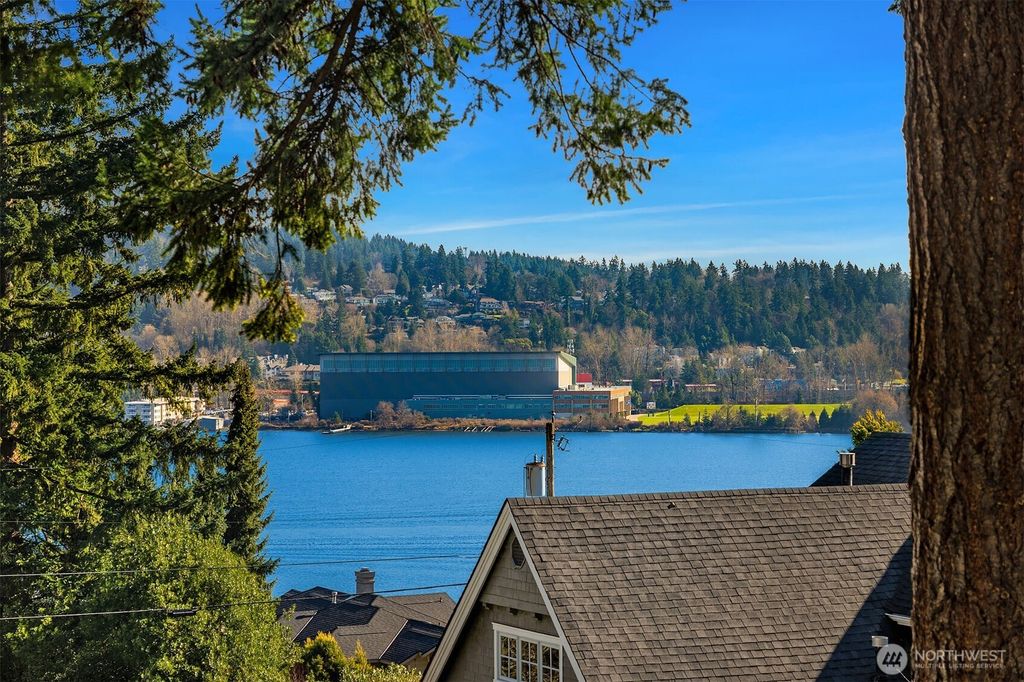 Photo of 6907 96th Avenue SE, Mercer Island, WA 98040 (MLS # 2482735)