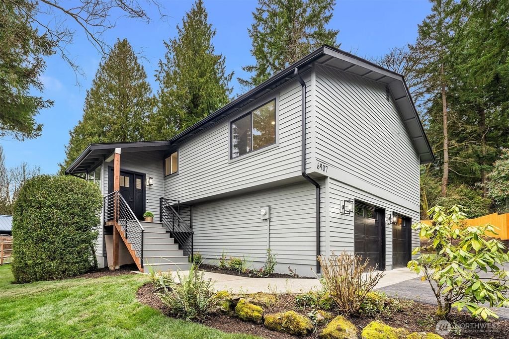 Photo of 6907 96th Avenue SE, Mercer Island, WA 98040 (MLS # 2482735)