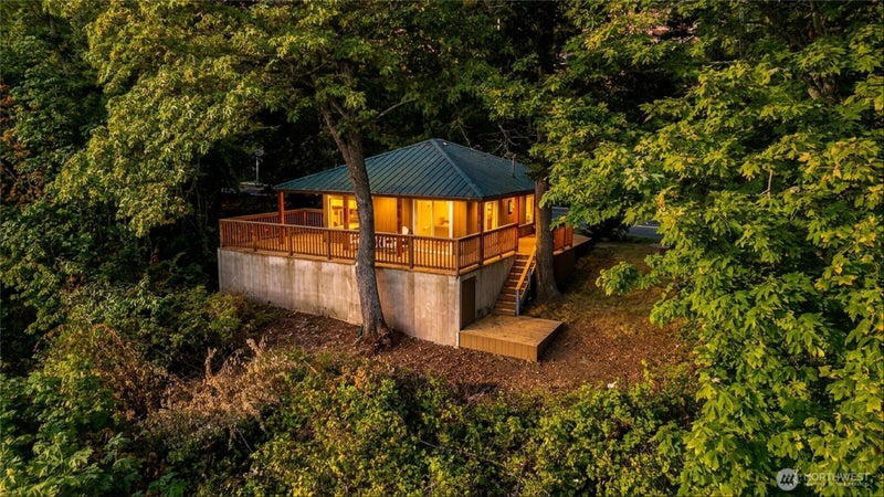 3164 Chuckanut Drive
