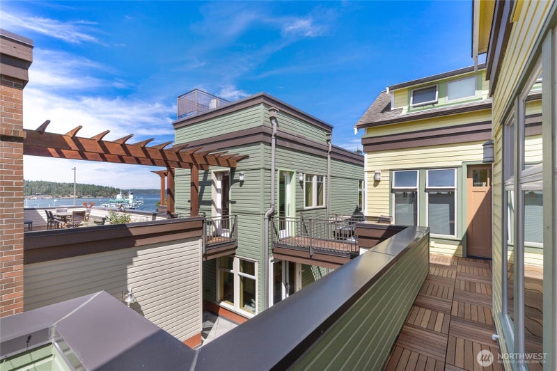 232 A Street R4
