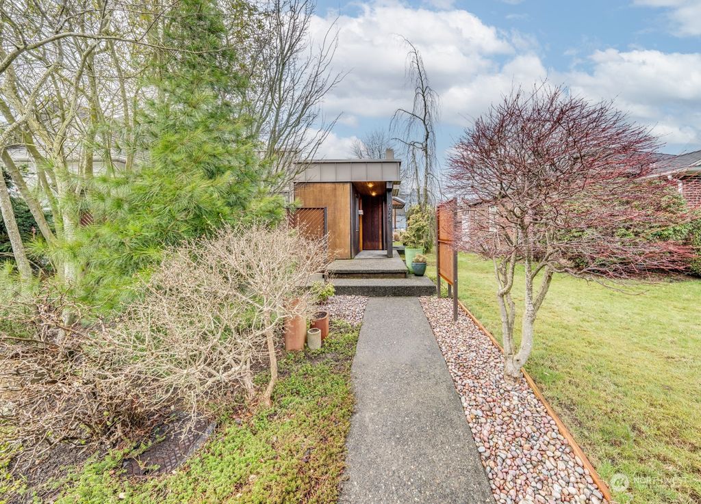 Photo of 2024 Wetmore Avenue, Everett, WA 98201 (MLS # 2202511)