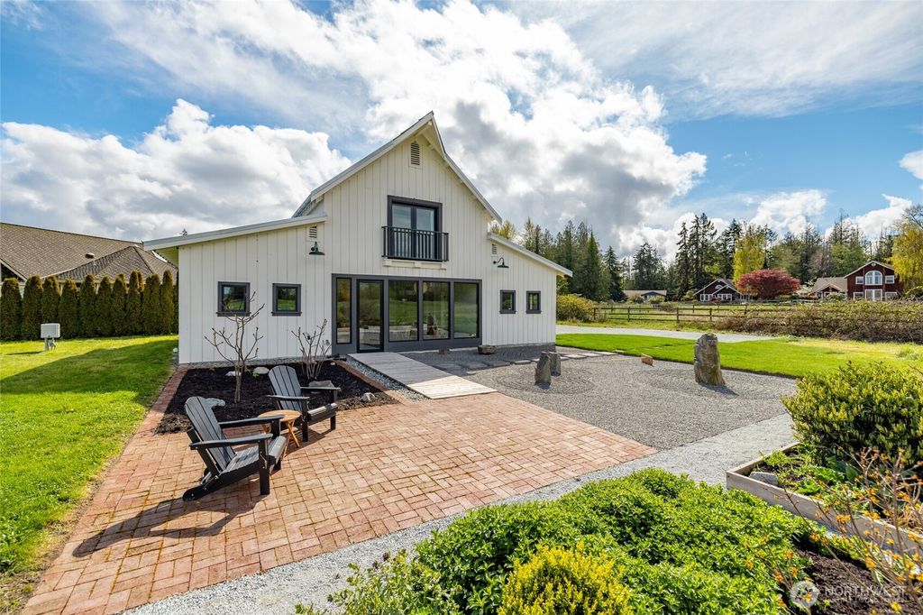 Photo of 14377 View Moor Drive, Mount Vernon, WA 98273 (MLS # 2507453)