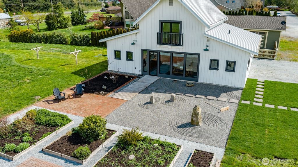 Photo of 14377 View Moor Drive, Mount Vernon, WA 98273 (MLS # 2507453)