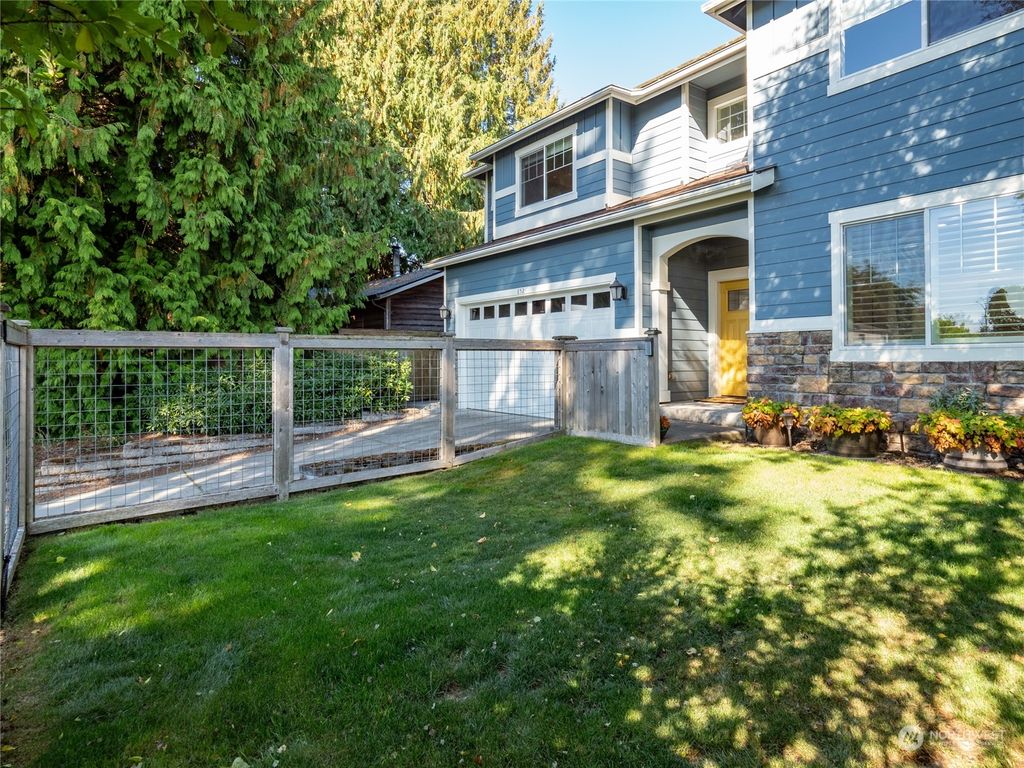 Photo of 652 NW 86th Street, Seattle, WA 98117 (MLS # 2293089)