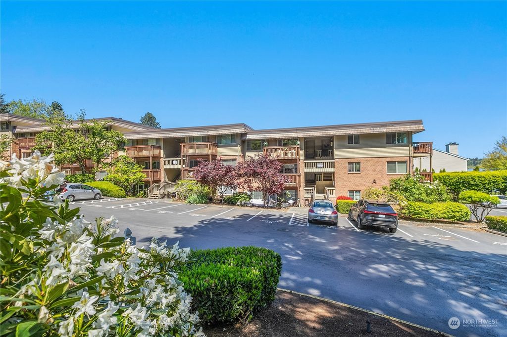 Photo of 3834 175th Avenue NE #308, Redmond, WA 98052 (MLS # 2228703)