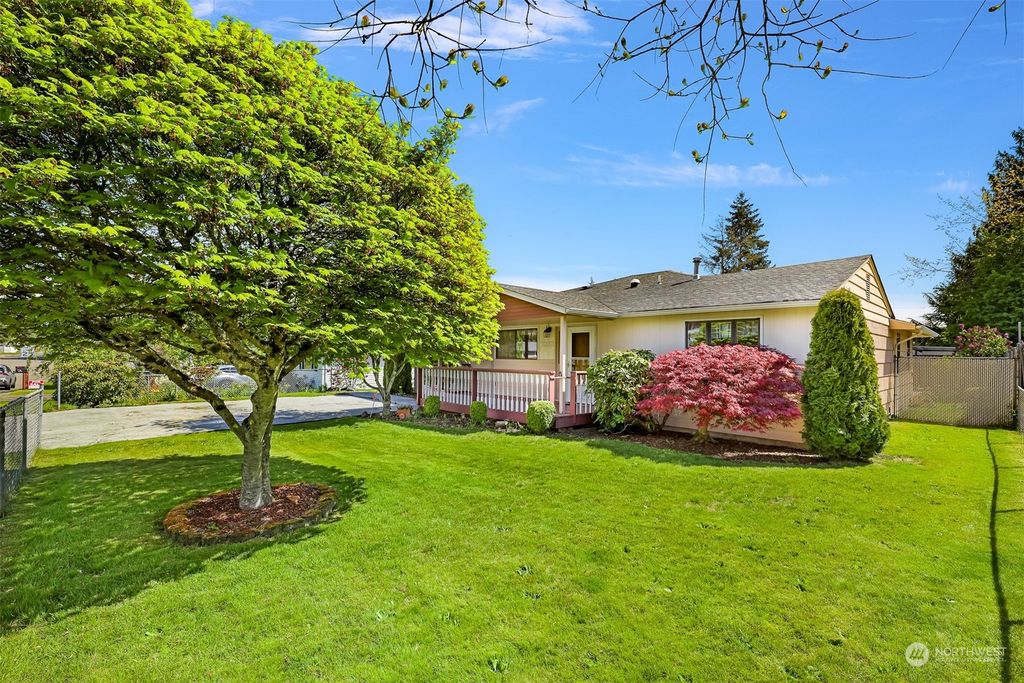 Photo of 16306 120th Avenue SE, Renton, WA 98058 (MLS # 2065685)