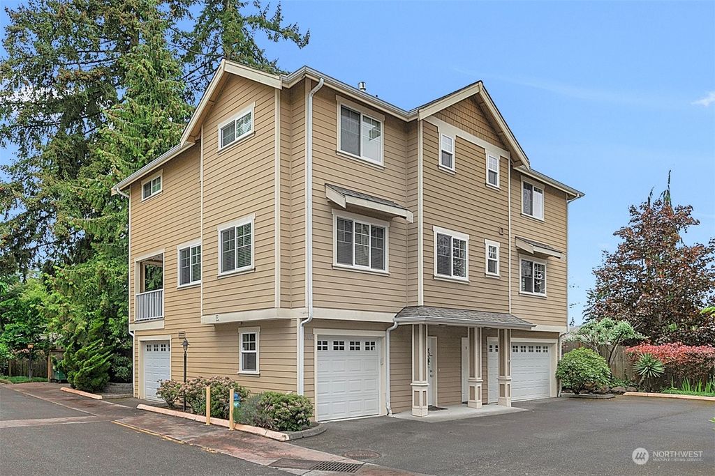 Photo of 21412 50th Avenue W #9, Mountlake Terrace, WA 98043 (MLS # 2071834)