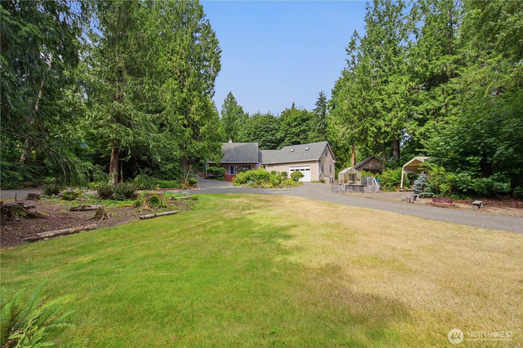 4782 NW Grover Lane
