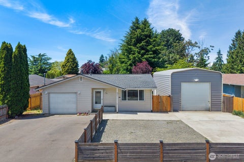 Photo of 2406 64th Avenue NE, Tacoma, WA 98422 (MLS # 2540434)