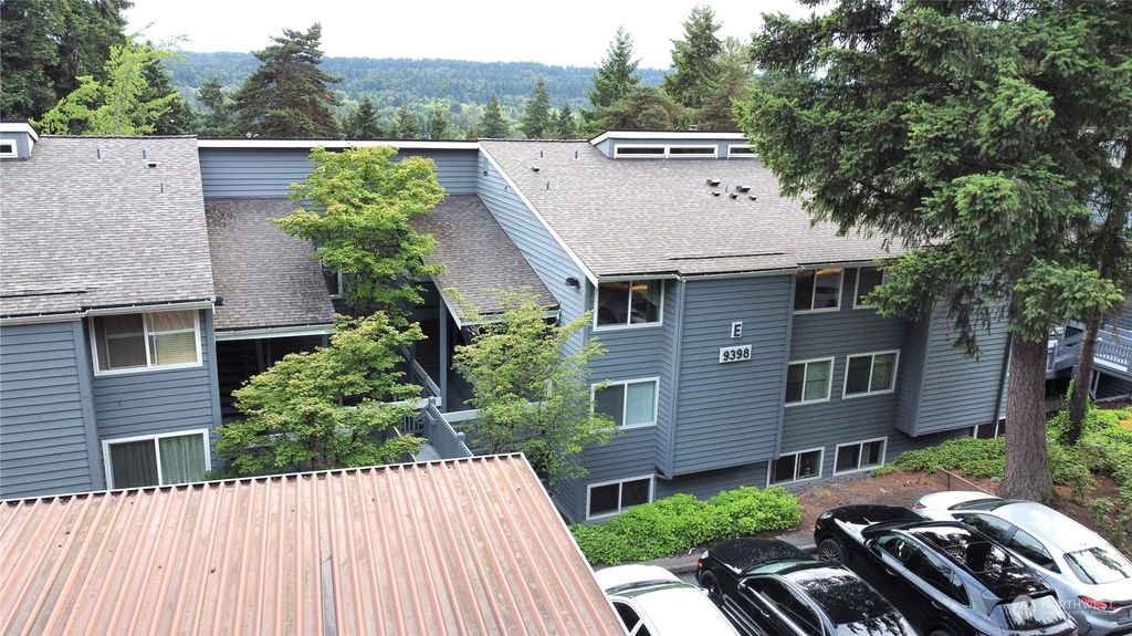 Photo of 9398 Redmond Woodinville Road NE #E328, Redmond, WA 98052 (MLS # 2074771)