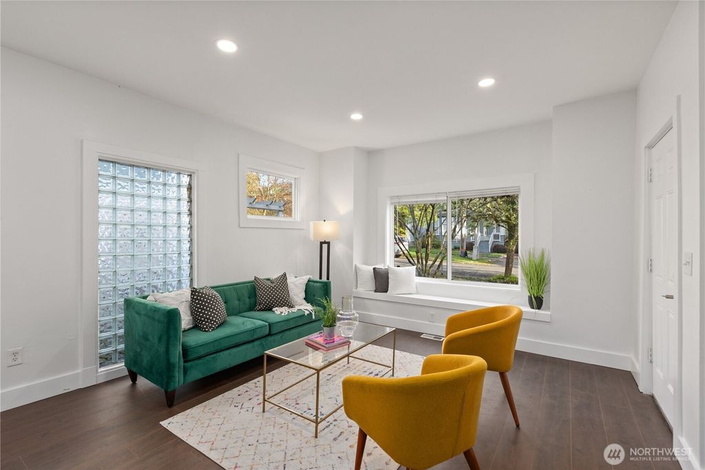 Photo of 2115 E Pine Street, Seattle, WA 98122 (MLS # 2358248)