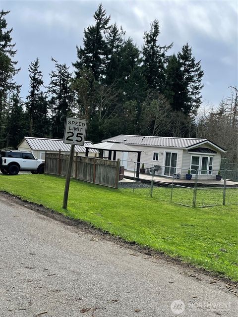 Photo of 32 S Duquesne Avenue, Port Townsend, WA 98368 (MLS # 2496442)