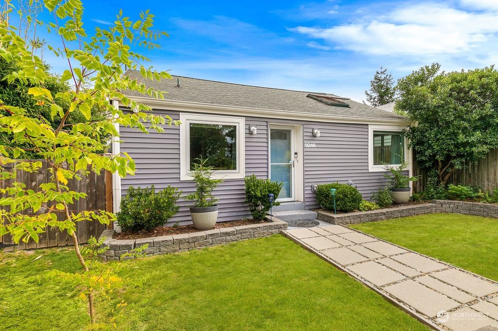 Photo of 9246 22nd Avenue SW, Seattle, WA 98106 (MLS # 2331172)