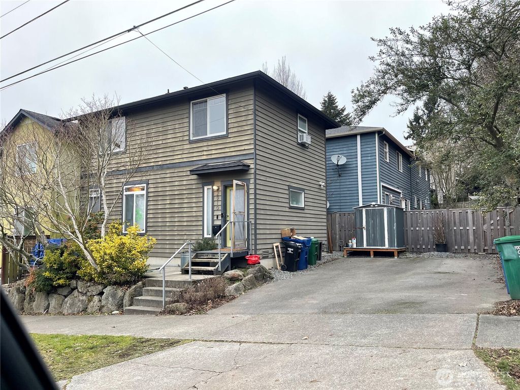 Photo of 2910 S Irving Street, Seattle, WA 98144 (MLS # 2332546)