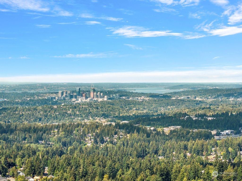 Photo of 4760 154th Place SE, Bellevue, WA 98006 (MLS # 2299288)