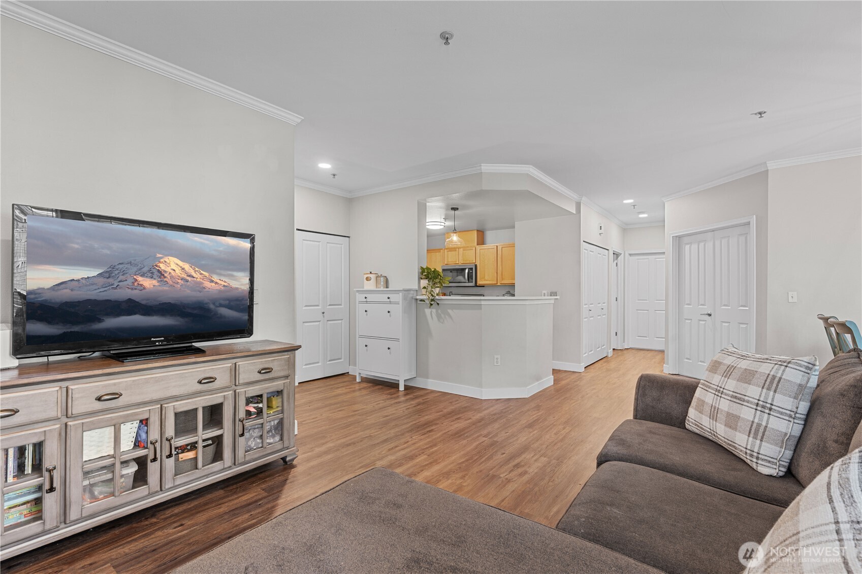 6122 Isaac Avenue SE F23