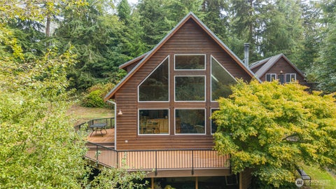Photo of 411 Puget Drive, Coupeville, WA 98239 (MLS # 2589730)