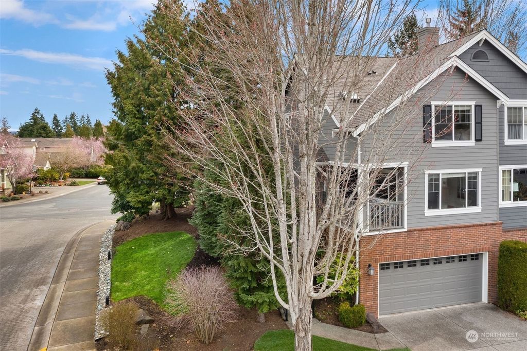 Photo of 4199 248th Court SE, Sammamish, WA 98029 (MLS # 2047551)