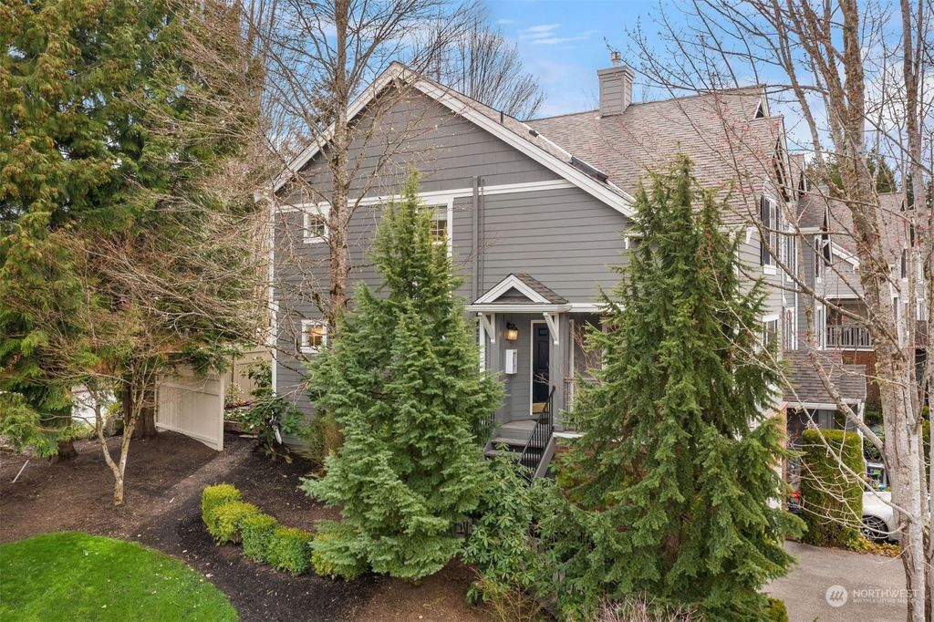 Photo of 4199 248th Court SE, Sammamish, WA 98029 (MLS # 2047551)