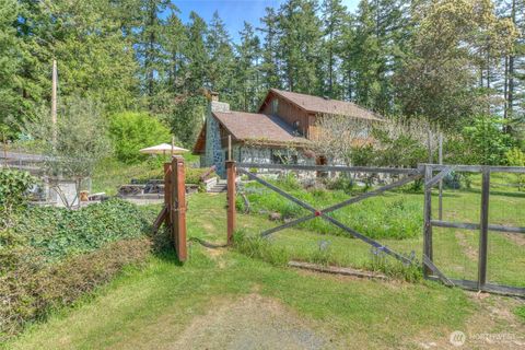 Photo of 108 Pinneo Road, Orcas Island, WA 98245 (MLS # 2474843)