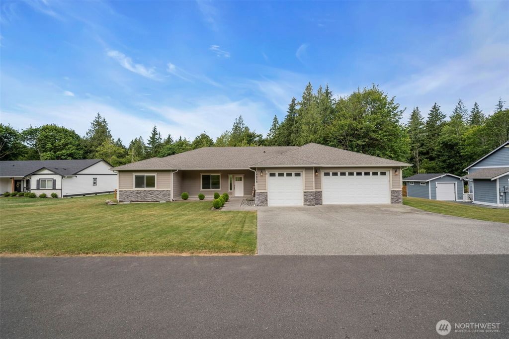 Photo of 18825 104th Street SE, Snohomish, WA 98290 (MLS # 2394947)