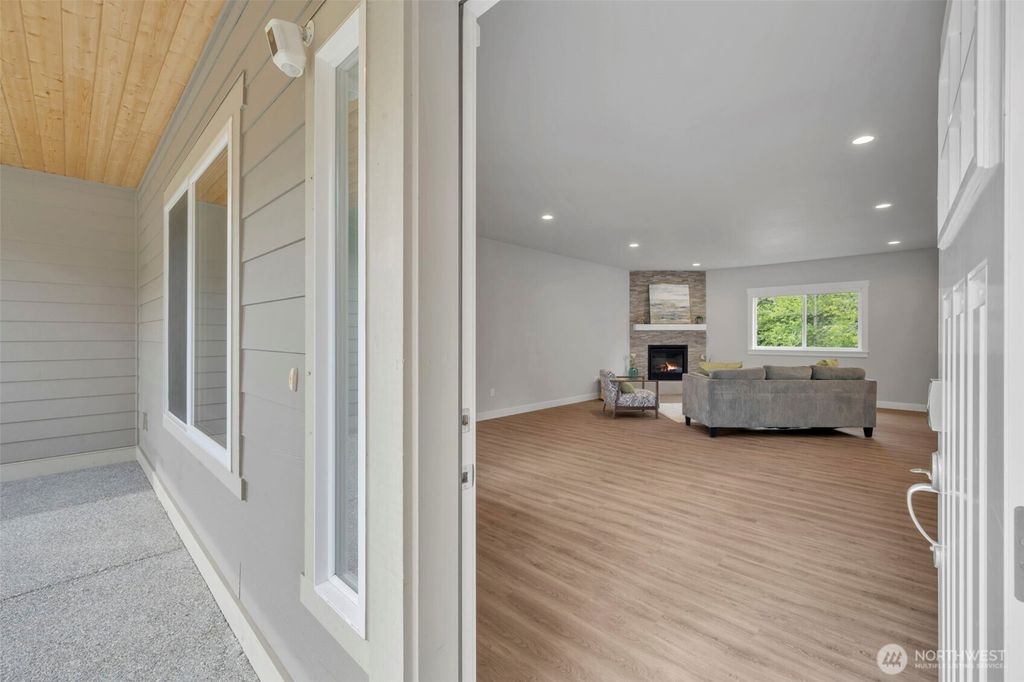 Photo of 18825 104th Street SE, Snohomish, WA 98290 (MLS # 2394947)