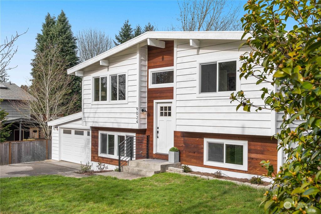 Photo of 9024 NE 141st Street, Kirkland, WA 98034 (MLS # 2200367)