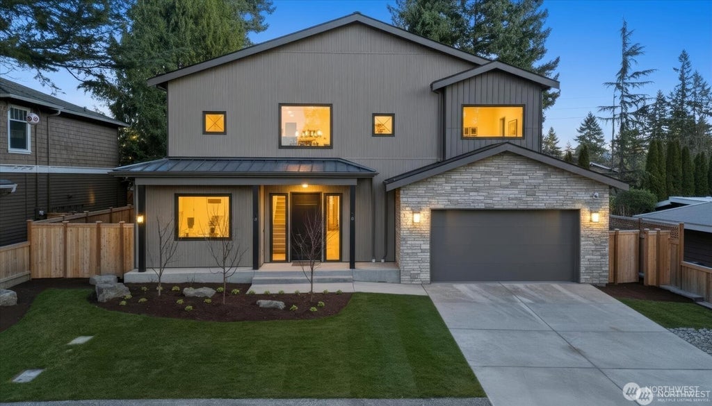 Photo of 1020 107th AVE #Ave SE, Bellevue, WA 98004 (MLS # 2587645)
