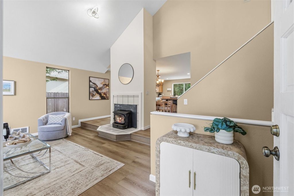 Photo of 19532 135th Avenue SE, Renton, WA 98058 (MLS # 2485823)