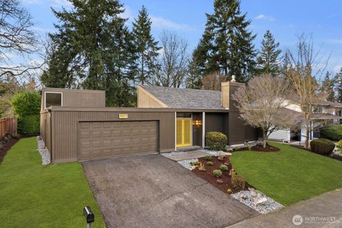Photo of 5011 120TH Avenue SE, Bellevue, WA 98006 (MLS # 2456133)