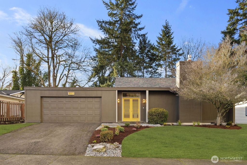 Photo of 5011 120TH Avenue SE, Bellevue, WA 98006 (MLS # 2456133)