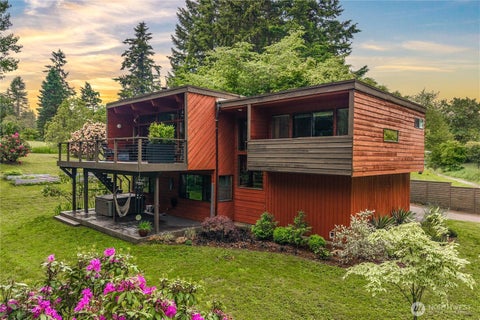 Photo of 16226 SE 231st Street, Kent, WA 98042 (MLS # 2538154)