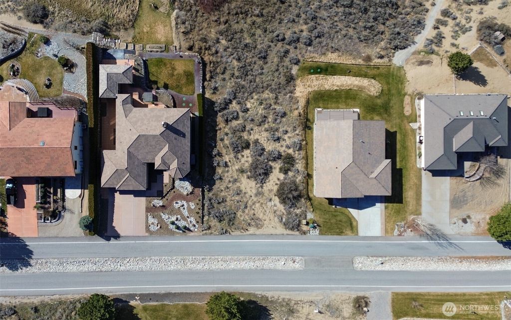 Photo of 302 Desert Canyon Boulevard, Orondo, WA 98843 (MLS # 2484389)