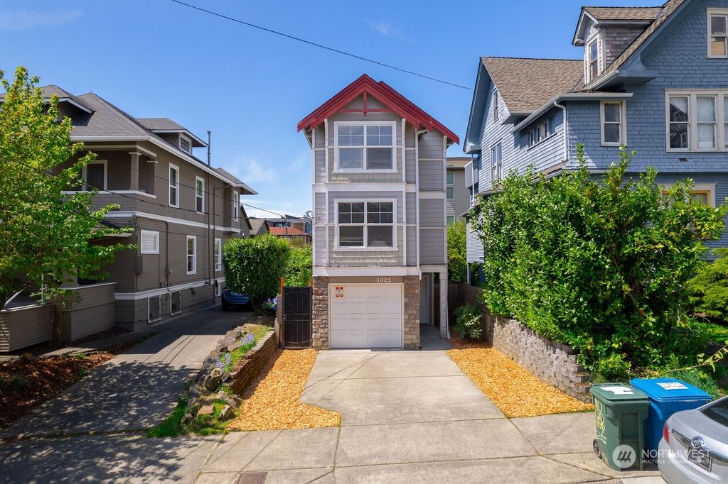 Photo of 4321 9th Avenue NE, Seattle, WA 98105 (MLS # 2298683)