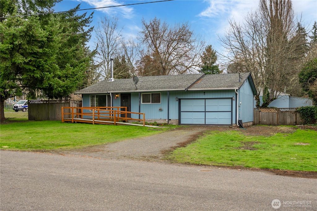 Photo of 35603 95th Avenue Ct S, McKenna, WA 98558 (MLS # 2482585)
