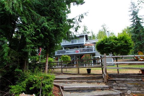 A home in Belfair