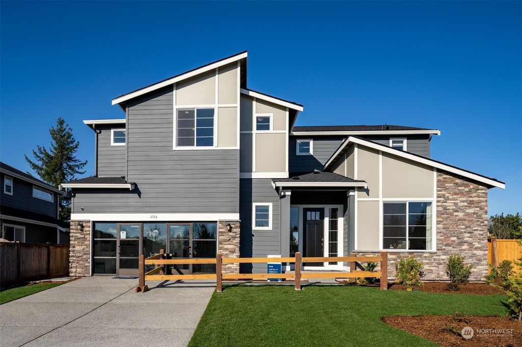 Photo of 3839 NE 27th Place #20, Renton, WA 98059 (MLS # 1997694)